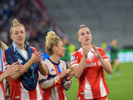 Allianz Arena, München, Deutschland – 25.04.2026: Fußball, UEFA Women’s Champions League 2025/2026, Halbfinale Hinspiel, FC Bayern München Frauen vs. FC Barcelona Frauen: FC Bayern Frauen Spieler jubeln.
