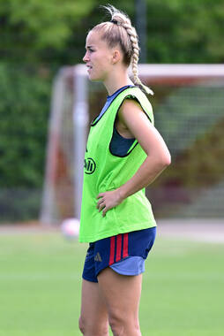 19.08.2026, München, Deutschland. Google Pixel Frauen-Bundesliga: Die FC Bayern Frauen absolvieren auf dem FC Bayern Campus eine Trainingseinheit vor dem Bundesliga-Saisonauftakt gegen den 1. FC Union Berlin. Giulia Gwinn (FC Bayern Frauen)