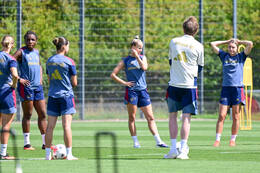 19.08.2026, München, Deutschland. Google Pixel Frauen-Bundesliga: Die FC Bayern Frauen absolvieren auf dem FC Bayern Campus eine Trainingseinheit vor dem Bundesliga-Saisonauftakt gegen den 1. FC Union Berlin. Giulia Gwinn (FC Bayern Frauen)