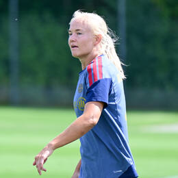 19.08.2026, München, Deutschland. Google Pixel Frauen-Bundesliga: Die FC Bayern Frauen absolvieren auf dem FC Bayern Campus eine Trainingseinheit vor dem Bundesliga-Saisonauftakt gegen den 1. FC Union Berlin. Pernille Harder (FC Bayern Frauen)