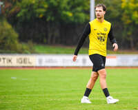 17.10.2026, Mindelheim, Bayern, Deutschland. Kreisliga Allgäu Nord: TSV Mindelheim gegen SV Oberegg. Spielort: Julius-Strohmayer-Stadion. David Kienle (TSV Mindelheim) nachdenklich, ernst, fokussiert