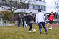 Bad Wörishofen, Deutschland – Vorbereitungstraining für das Schulderby 2026 zwischen der Wirtschaftsschule Bad Wörishofen und dem Josef-Bernhard-Gymnasium Türkheim auf dem Gelände der Wirtschaftsschule in Bad Wörishofen. Das Spiel ist für Mai 2026 geplant.