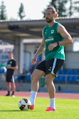 16.07.2026, Bad Wörishofen, Deutschland, 2. Bundesliga, Saison 2026/2027, Der SpVgg Greuther Fürth startet mit der zweiten Trainingseinheit in sein Sommertrainingslager in Bad Wörishofen (Unterallgäu). Der Verein bereitet sich dort auf die Saison 2026/2027 vor. Jannis Heuer (SpVgg Greuther Fürth)