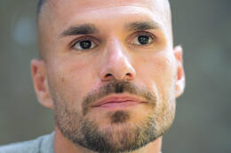 02.07.2026, Bad Wörishofen, Deutschland. Der FC Vaduz absolviert am vierten und vorletzten Tag seines Sommertrainingslagers Medientermine im Parkhotel Bad Wörishofen. Spieler, Trainer und insbesondere die Neuzugänge stehen für Interviews und Gespräche im Rahmen der Vorbereitung auf die Saison 2026/2027 der Swiss Football League (SFL) zur Verfügung. Dejan Sorgic (FC Vaduz)