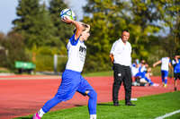04.10.2026, Bad Wörishofen, Deutschland. U19 (A-Jun.) Kreisklasse Allgäu - Nord: FC Bad Wörishofen U19 gegen SG Unterrieden U19. Spielort: Stadion Am Unteren Hart. Philipp Rötzer (FC Bad Wörishofen) nachdenklich, ernst, fokussiert
