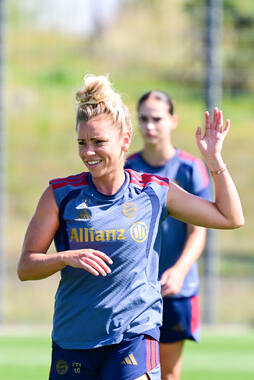 19.08.2026, München, Deutschland. Google Pixel Frauen-Bundesliga: Die FC Bayern Frauen absolvieren auf dem FC Bayern Campus eine Trainingseinheit vor dem Bundesliga-Saisonauftakt gegen den 1. FC Union Berlin. Linda Dallmann (FC Bayern Frauen)