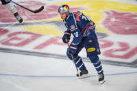 09.10.2026, München, Deutschland. PENNY DEL, Deutsche Eishockey Liga, Saison 2026/27, 7. Spieltag: EHC Red Bull München gegen ERC Ingolstadt im SAP Garden in München. Elis Hede (EHC Red Bull München) auf dem Eis, während des Spiels, in einer Spielsituation
