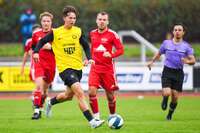 17.10.2026, Mindelheim, Bayern, Deutschland. Kreisliga Allgäu Nord: TSV Mindelheim gegen SV Oberegg. Spielort: Julius-Strohmayer-Stadion. Moritz Radewaldt (TSV Mindelheim) am Ball, mit dem Ball, in einer Spielszene