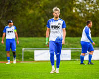 11.10.2026, Bad Wörishofen, Bayern, Deutschland. U19 (A-Jun.) Kreisklasse Allgäu – Nord: FC Bad Wörishofen U19 gegen JFG Wertachtal U19. Spielort: Stadion Unteres Hart. Saison 2026/2027. Pedro Stojan (FC Bad Wörishofen) nachdenklich, ernst, fokussiert