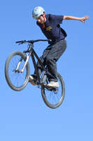 Mindelheim, Deutschland – 23.05.2026: Eröffnung der neuen BikeArea auf der Schwabenwiese in Mindelheim. Die von Schanzenwerk gestaltete und gebaute Anlage umfasst Pumptrack-, Flowline- und Jumpline-Elemente für Kinder, Jugendliche und Erwachsene.