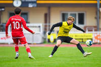 17.10.2026, Mindelheim, Bayern, Deutschland. Kreisliga Allgäu Nord: TSV Mindelheim gegen SV Oberegg. Spielort: Julius-Strohmayer-Stadion. Marc Mörstedt (TSV Mindelheim) am Ball, mit dem Ball, in einer Spielszene