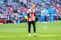 Allianz Arena, München, Deutschland – 25.04.2026: Fußball, UEFA Women’s Champions League 2025/2026, Halbfinale Hinspiel, FC Bayern München Frauen vs. FC Barcelona Frauen: Anna Klink (FC Bayern München, Tor) nachdenklich.