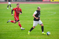 17.10.2026, Mindelheim, Bayern, Deutschland. A-Klasse Allgäu 3: TSV Mindelheim II gegen SV Oberegg II. Spielort: Julius-Strohmayer-Stadion. Ronny Meister (TSV Mindelheim) am Ball, mit dem Ball, in einer Spielszene