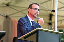 01.08.2026 – Bad Wörishofen, Deutschland: Das Roséweinfest im Hotel Sonnengarten findet zum zweiten Mal statt. Klaus Holetschek (CSU-Politiker, MdL)