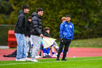 11.10.2026, Bad Wörishofen, Bayern, Deutschland. U19 (A-Jun.) Kreisklasse Allgäu – Nord: FC Bad Wörishofen U19 gegen JFG Wertachtal U19. Spielort: Stadion Unteres Hart. Saison 2026/2027. Bahtiar Koktas (Trainer, FC Bad Wörishofen) fröhlich, gut gelaunt, lachend