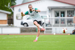 15.07.2026, Bad Wörishofen, Deutschland, 2. Bundesliga, Saison 2026/2027, Der SpVgg Greuther Fürth startet mit der ersten Trainingseinheit in sein Sommertrainingslager in Bad Wörishofen (Unterallgäu). Der Verein bereitet sich dort auf die Saison 2026/2027 vor. Jannis Heuer (SpVgg Greuther Fürth)