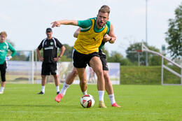 16.07.2026, Bad Wörishofen, Deutschland, 2. Bundesliga, Saison 2026/2027, Der SpVgg Greuther Fürth startet mit der zweiten Trainingseinheit in sein Sommertrainingslager in Bad Wörishofen (Unterallgäu). Der Verein bereitet sich dort auf die Saison 2026/2027 vor. Dennis Srbeny (SpVgg Greuther Fürth)