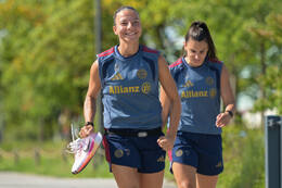 05.08.2026, München, Deutschland. Google Pixel Frauen-Bundesliga: Die FC Bayern Frauen absolvieren auf dem FC Bayern Campus eine Trainingseinheit zur Vorbereitung auf das Testspiel gegen Paris FC. Arianna Caruso (FC Bayern Frauen)
