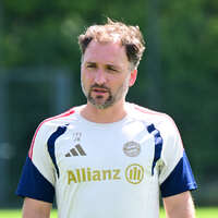19.08.2026, München, Deutschland. Google Pixel Frauen-Bundesliga: Die FC Bayern Frauen absolvieren auf dem FC Bayern Campus eine Trainingseinheit vor dem Bundesliga-Saisonauftakt gegen den 1. FC Union Berlin. Jose Barcala (Cheftrainer, FC Bayern Frauen)