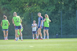 05.08.2026, München, Deutschland. Google Pixel Frauen-Bundesliga: Die FC Bayern Frauen absolvieren auf dem FC Bayern Campus eine Trainingseinheit zur Vorbereitung auf das Testspiel gegen Paris FC. Klara Bühl (FC Bayern Frauen)