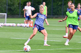 19.08.2026, München, Deutschland. Google Pixel Frauen-Bundesliga: Die FC Bayern Frauen absolvieren auf dem FC Bayern Campus eine Trainingseinheit vor dem Bundesliga-Saisonauftakt gegen den 1. FC Union Berlin. Linda Dallmann (FC Bayern Frauen)
