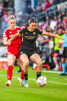 22.09.2026, Unterhaching, Deutschland. UEFA Women's Champions League, 1. Spieltag der Ligaphase: FC Bayern München Frauen gegen Manchester City. UWCL-Auftakt der FC Bayern Frauen und erstes UWCL-Pflichtspiel im neuen Zuhause Sportpark Unterhaching. Franziska Kett (FC Bayern Frauen)