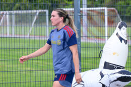 19.08.2026, München, Deutschland. Google Pixel Frauen-Bundesliga: Die FC Bayern Frauen absolvieren auf dem FC Bayern Campus eine Trainingseinheit vor dem Bundesliga-Saisonauftakt gegen den 1. FC Union Berlin. Vanessa Gilles (FC Bayern Frauen)