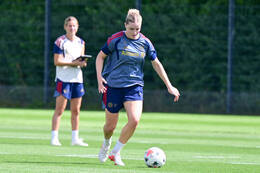 19.08.2026, München, Deutschland. Google Pixel Frauen-Bundesliga: Die FC Bayern Frauen absolvieren auf dem FC Bayern Campus eine Trainingseinheit vor dem Bundesliga-Saisonauftakt gegen den 1. FC Union Berlin. Alara Sehitler (FC Bayern Frauen)