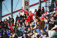 19.10.2026, München, Bayern, Deutschland. Google Pixel Frauen-Bundesliga: FC Bayern Frauen gegen VfB Stuttgart Frauen. Spielort: FC Bayern Campus-Stadion. Fans, Zuschauer, Publikum beim Jubel, jubelnd, feiernd