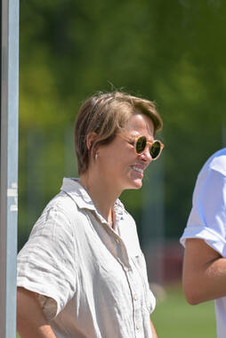 05.08.2026, München, Deutschland. Google Pixel Frauen-Bundesliga: Die FC Bayern Frauen absolvieren auf dem FC Bayern Campus eine Trainingseinheit zur Vorbereitung auf das Testspiel gegen Paris FC. Bianca Rech (Direktorin, FC Bayern Frauen)