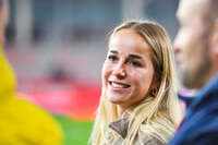 19.10.2026, München, Bayern, Deutschland. Google Pixel Frauen-Bundesliga: FC Bayern Frauen gegen VfB Stuttgart Frauen. Spielort: FC Bayern Campus-Stadion. Giulia Gwinn (FC Bayern Frauen) fröhlich, gut gelaunt, lachend