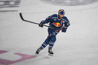 09.10.2026, München, Deutschland. PENNY DEL, Deutsche Eishockey Liga, Saison 2026/27, 7. Spieltag: EHC Red Bull München gegen ERC Ingolstadt im SAP Garden in München. Ryan Murphy (EHC Red Bull München) beim Schlittschuhlaufen, in Bewegung auf dem Eis