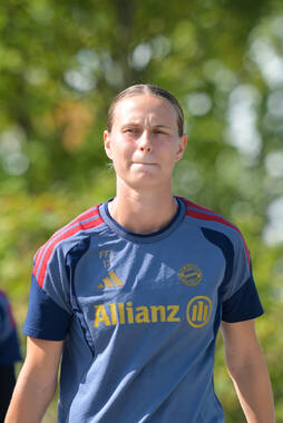 05.08.2026, München, Deutschland. Google Pixel Frauen-Bundesliga: Die FC Bayern Frauen absolvieren auf dem FC Bayern Campus eine Trainingseinheit zur Vorbereitung auf das Testspiel gegen Paris FC. Klara Bühl (FC Bayern Frauen)