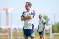 05.08.2026, München, Deutschland. Google Pixel Frauen-Bundesliga: Die FC Bayern Frauen absolvieren auf dem FC Bayern Campus eine Trainingseinheit zur Vorbereitung auf das Testspiel gegen Paris FC. Jose Barcala (Cheftrainer, FC Bayern Frauen)