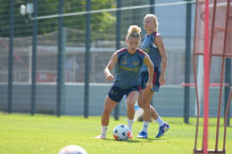 05.08.2026, München, Deutschland. Google Pixel Frauen-Bundesliga: Die FC Bayern Frauen absolvieren auf dem FC Bayern Campus eine Trainingseinheit zur Vorbereitung auf das Testspiel gegen Paris FC. Linda Dallmann (FC Bayern Frauen)