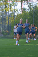 05.08.2026, München, Deutschland. Google Pixel Frauen-Bundesliga: Die FC Bayern Frauen absolvieren auf dem FC Bayern Campus eine Trainingseinheit zur Vorbereitung auf das Testspiel gegen Paris FC. Linda Dallmann (FC Bayern Frauen)