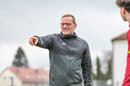 Bad Wörishofen, Deutschland – Vorbereitungstraining für das Schulderby 2026 zwischen der Wirtschaftsschule Bad Wörishofen und dem Josef-Bernhard-Gymnasium Türkheim auf dem Gelände der Wirtschaftsschule in Bad Wörishofen. Das Spiel ist für Mai 2026 geplant.