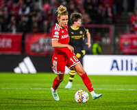 22.09.2026, Unterhaching, Deutschland. UEFA Women's Champions League, 1. Spieltag der Ligaphase: FC Bayern München Frauen gegen Manchester City. UWCL-Auftakt der FC Bayern Frauen und erstes UWCL-Pflichtspiel im neuen Zuhause Sportpark Unterhaching. Linda Dallmann (FC Bayern Frauen)