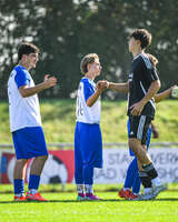 04.10.2026, Bad Wörishofen, Deutschland. U19 (A-Jun.) Kreisklasse Allgäu - Nord: FC Bad Wörishofen U19 gegen SG Unterrieden U19. Spielort: Stadion Am Unteren Hart. Philipp Rötzer (FC Bad Wörishofen) nachdenklich, ernst, fokussiert