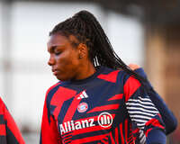 19.10.2026, München, Bayern, Deutschland. Google Pixel Frauen-Bundesliga: FC Bayern Frauen gegen VfB Stuttgart Frauen. Spielort: FC Bayern Campus-Stadion. Edna Imade (FC Bayern Frauen) nachdenklich, ernst, fokussiert