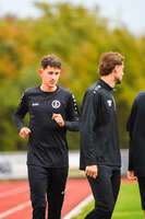 17.10.2026, Mindelheim, Bayern, Deutschland. Kreisliga Allgäu Nord: TSV Mindelheim gegen SV Oberegg. Spielort: Julius-Strohmayer-Stadion. Darius Argintaru (TSV Mindelheim) beim Aufwärmen, beim Warmmachen, während des Aufwärmens