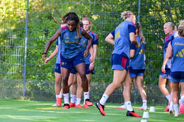 19.08.2026, München, Deutschland. Google Pixel Frauen-Bundesliga: Die FC Bayern Frauen absolvieren auf dem FC Bayern Campus eine Trainingseinheit vor dem Bundesliga-Saisonauftakt gegen den 1. FC Union Berlin. Edna Imade (FC Bayern Frauen)