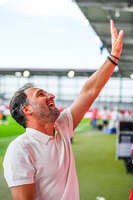 06.09.2026, München, Deutschland. Google Pixel Frauen-Bundesliga: FC Bayern München Frauen gegen SC Freiburg Frauen am FC Bayern Campus. Jose Barcala (Cheftrainer, FC Bayern Frauen)