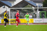 17.10.2026, Mindelheim, Bayern, Deutschland. Kreisliga Allgäu Nord: TSV Mindelheim gegen SV Oberegg. Spielort: Julius-Strohmayer-Stadion. Manuel Zech (TSV Mindelheim) nachdenklich, ernst, fokussiert