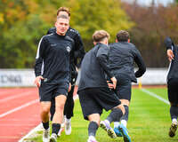 17.10.2026, Mindelheim, Bayern, Deutschland. Kreisliga Allgäu Nord: TSV Mindelheim gegen SV Oberegg. Spielort: Julius-Strohmayer-Stadion. Thomas Barbe (TSV Mindelheim) beim Aufwärmen, beim Warmmachen, während des Aufwärmens