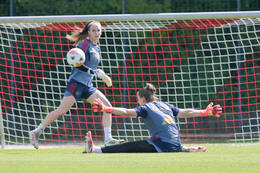 05.08.2026, München, Deutschland. Google Pixel Frauen-Bundesliga: Die FC Bayern Frauen absolvieren auf dem FC Bayern Campus eine Trainingseinheit zur Vorbereitung auf das Testspiel gegen Paris FC. Sophie Klein (FC Bayern Frauen)