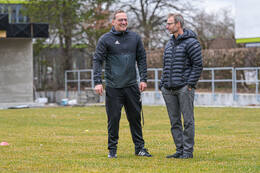 Bad Wörishofen, Deutschland – Vorbereitungstraining für das Schulderby 2026 zwischen der Wirtschaftsschule Bad Wörishofen und dem Josef-Bernhard-Gymnasium Türkheim auf dem Gelände der Wirtschaftsschule in Bad Wörishofen. Das Spiel ist für Mai 2026 geplant.