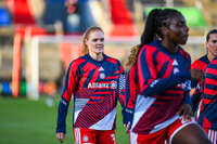 22.09.2026, Unterhaching, Deutschland. UEFA Women's Champions League, 1. Spieltag der Ligaphase: FC Bayern München Frauen gegen Manchester City. UWCL-Auftakt der FC Bayern Frauen und erstes UWCL-Pflichtspiel im neuen Zuhause Sportpark Unterhaching. Stine Ballisager (FC Bayern Frauen)