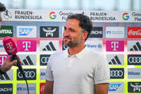 06.09.2026, München, Deutschland. Google Pixel Frauen-Bundesliga: FC Bayern München Frauen gegen SC Freiburg Frauen am FC Bayern Campus. Jose Barcala (Cheftrainer, FC Bayern Frauen) im Interview