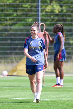 19.08.2026, München, Deutschland. Google Pixel Frauen-Bundesliga: Die FC Bayern Frauen absolvieren auf dem FC Bayern Campus eine Trainingseinheit vor dem Bundesliga-Saisonauftakt gegen den 1. FC Union Berlin. Sarah Zadrazil (FC Bayern Frauen)